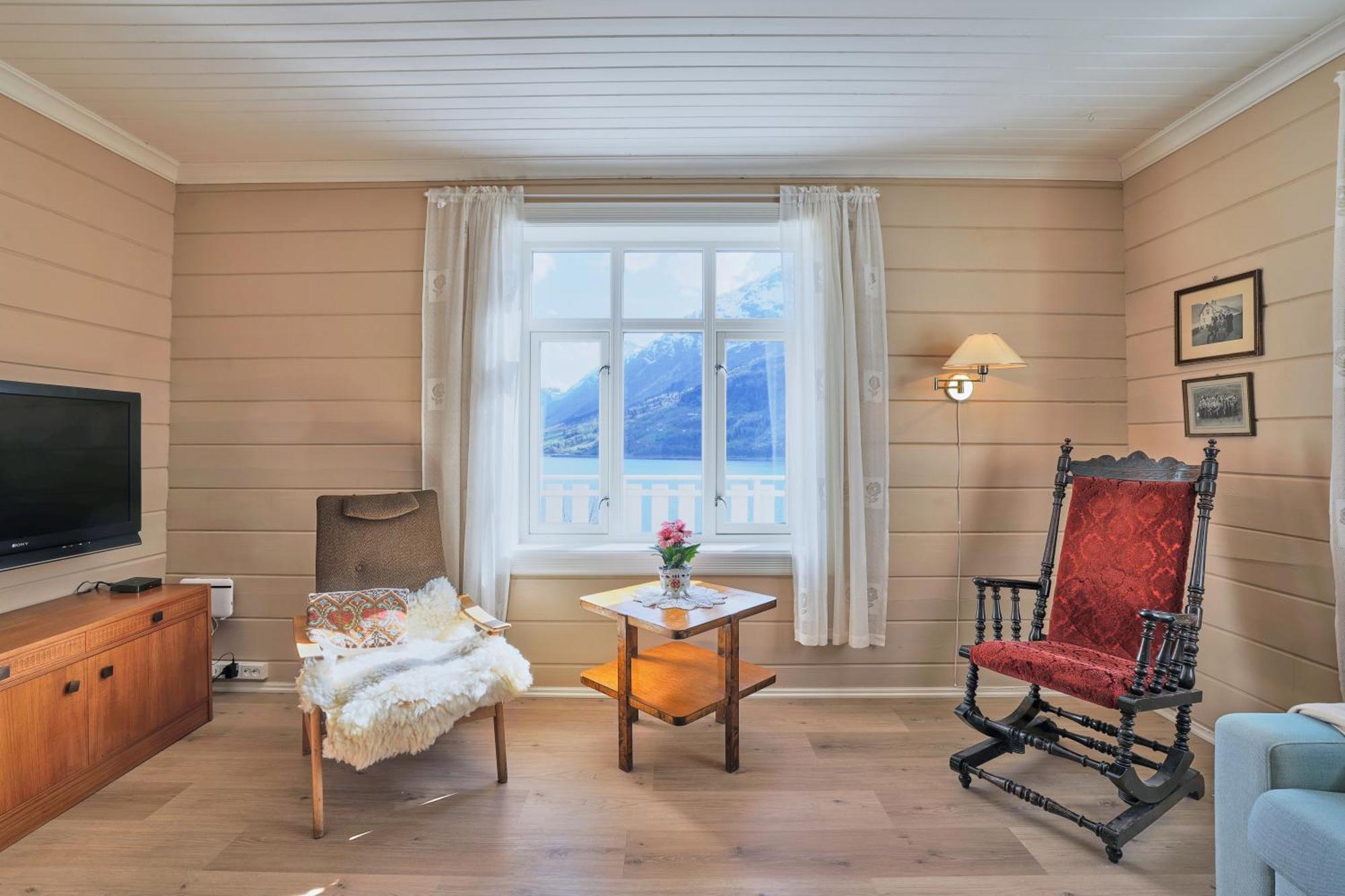 Gamlehuset Rake Villa Stryn Eksteriør bilde
