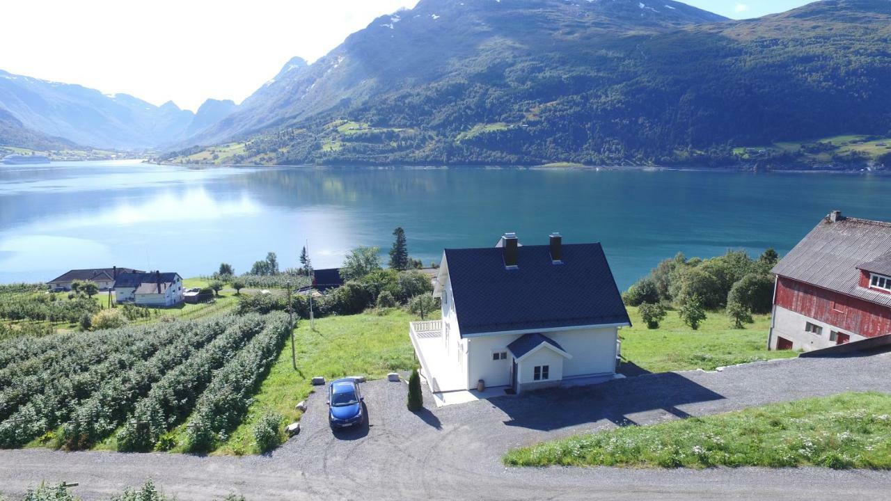 Gamlehuset Rake Villa Stryn Eksteriør bilde