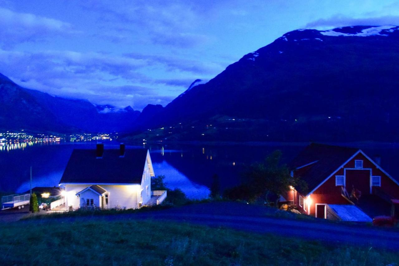 Gamlehuset Rake Villa Stryn Eksteriør bilde
