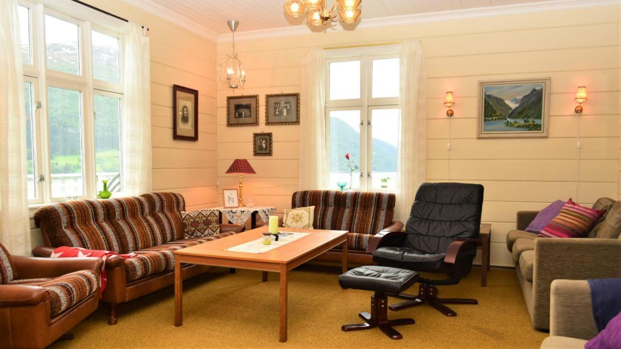 Gamlehuset Rake Villa Stryn Eksteriør bilde